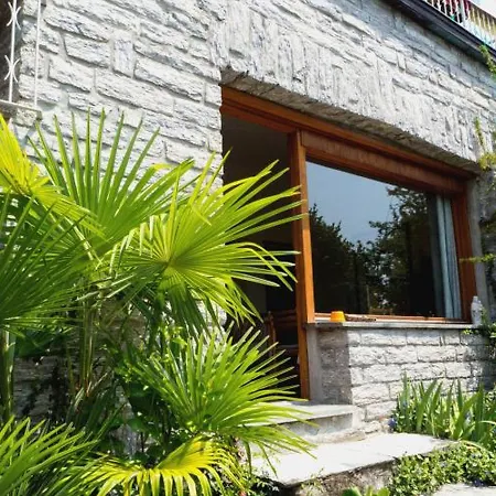 Casa Rirri Διαμέρισμα Cannero Riviera